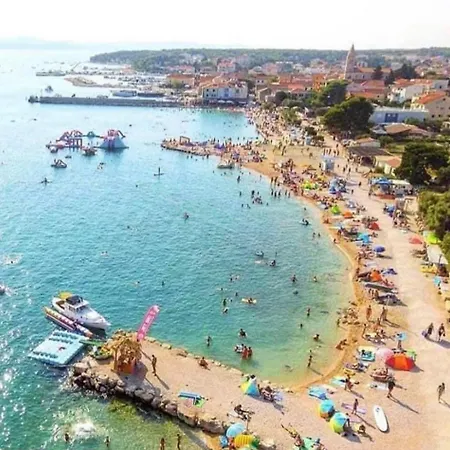 Holiday Home With Hot Tub Pakostane, Biograd - 18982 بيت للعطل *